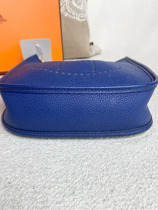 Hermès | Mini Evelyne Sapphire Blue | Mint Condition - Picture 5 of 9